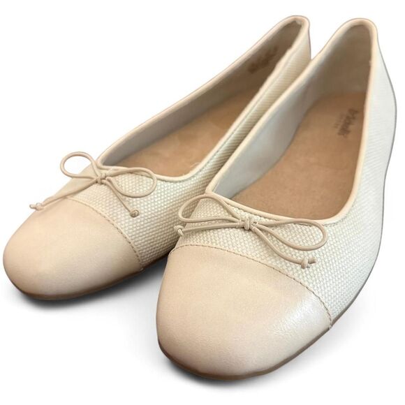 Dr. Scholls Size 8 Cream Ballet Flats With a Bow Detail - Picture 2 of 6